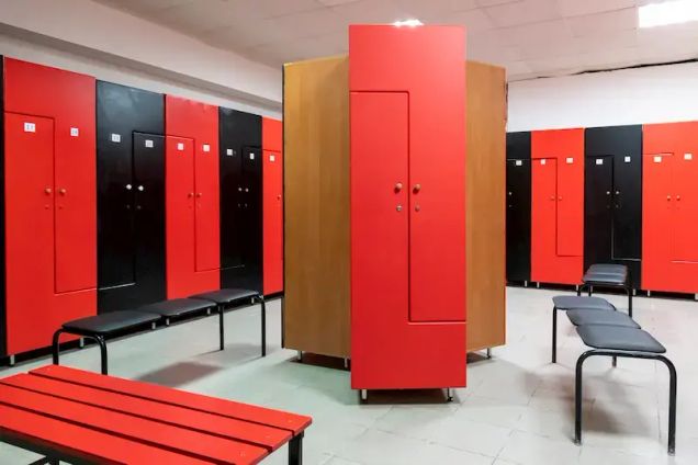 vestuarios prefabricados para tu club deportivo